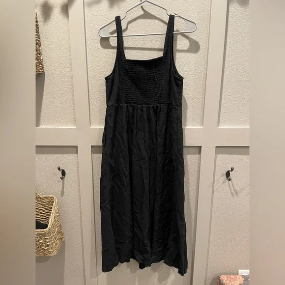 Elegant Black Linen Blend Sleeveless Midi Dress Old Navy - Picture 3 of 5